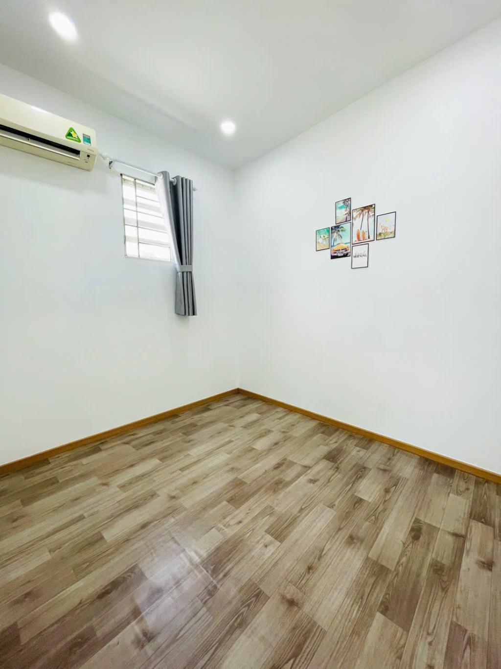 Bán nhà ngay Kha Vạn Cân 27.1m2, hẻm xe hơi kinh doanh tốt, giá 1.86 tỷ