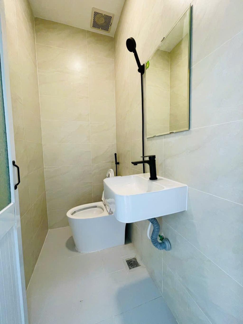 Bán nhà ngay Kha Vạn Cân 27.1m2, hẻm xe hơi kinh doanh tốt, giá 1.86 tỷ