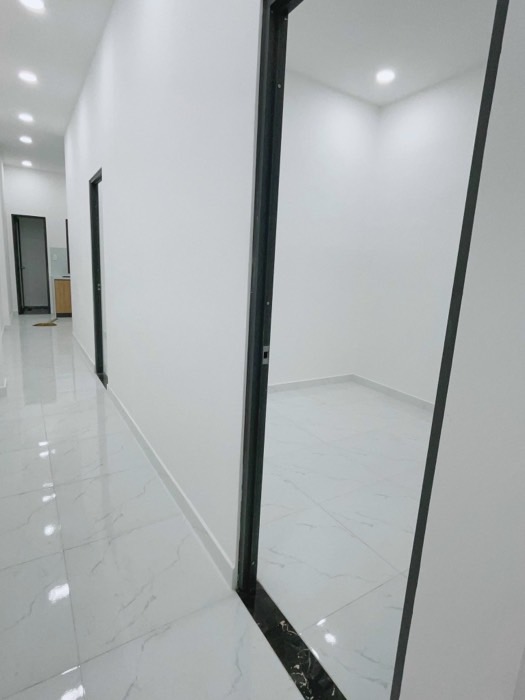 Giảm chào 200tr, bán nhà mặt tiền đường số 6 QL13 69.3m2, giá còn 3.95 tỷ