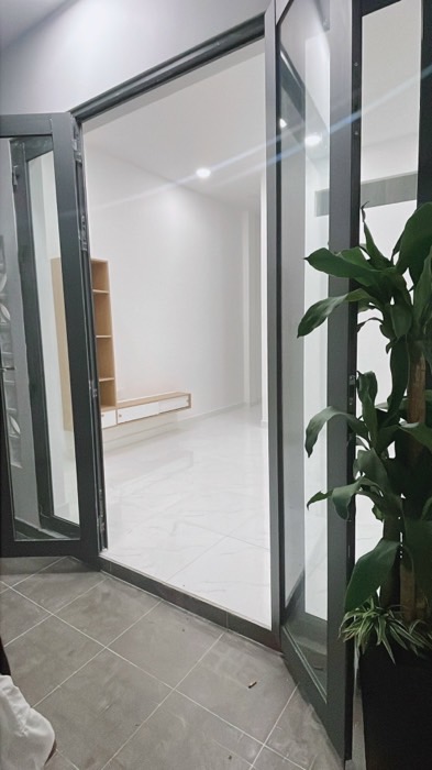 Giảm chào 200tr, bán nhà mặt tiền đường số 6 QL13 69.3m2, giá còn 3.95 tỷ