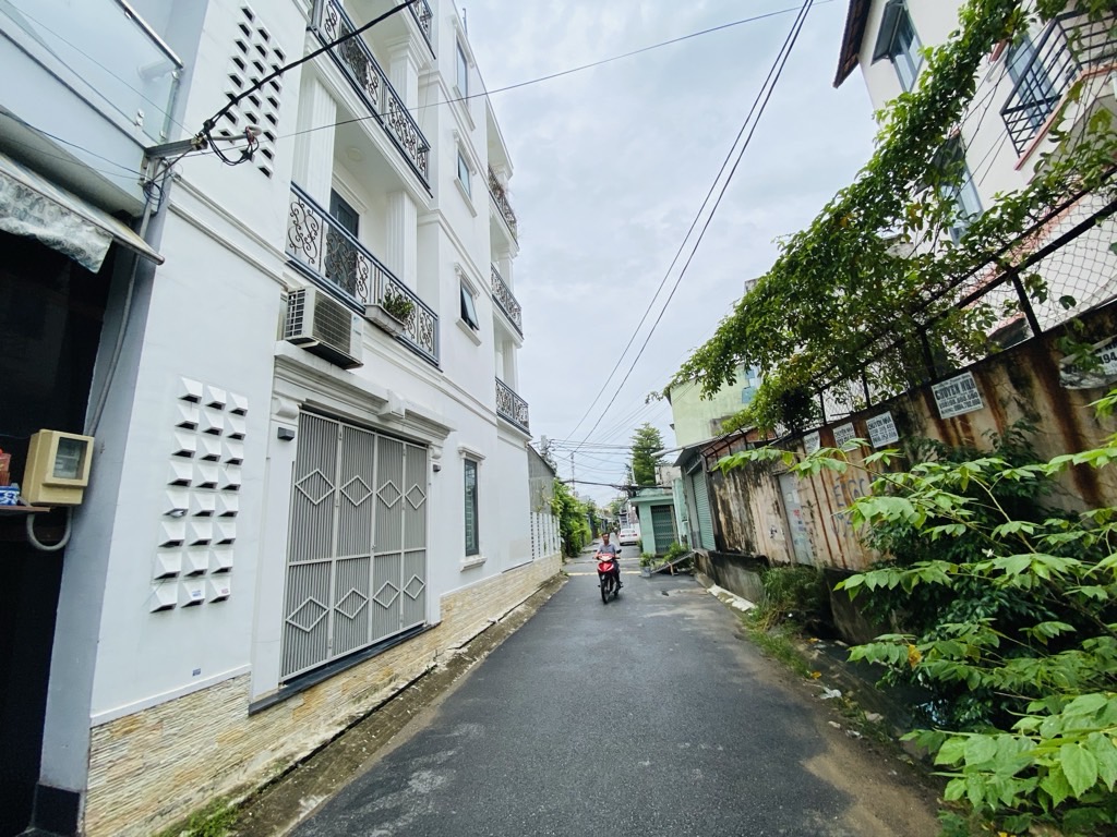 Bán nhà hẻm xe hơi Quốc lộ 13 sát ngay Vạn Phúc, 58m2 4pn, giá 7.7 tỷ