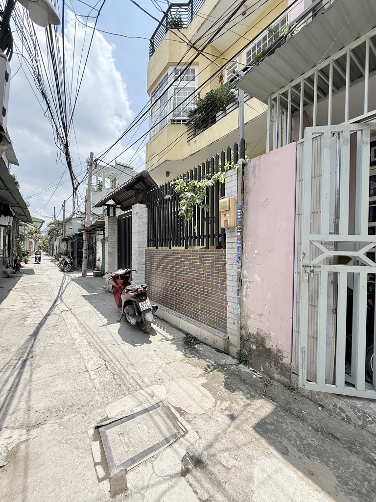 Bán nhà ngay KDC Sông Đà 58m2, tặng nội thất, giá 5.8 tỷ