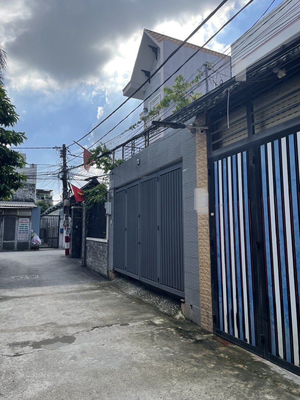 Bán nhà ngay KĐT Vạn Phúc 79.5m2, nở hậu 7 phân, xe hơi ngủ trong nhà, giá 6.5 tỷ