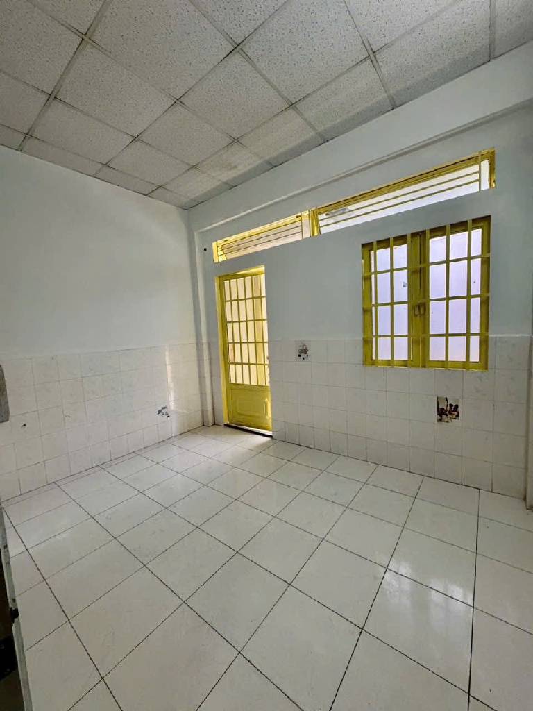 Bán nhà đối diện KĐT Vạn Phúc, ngang 4m, giá 3.65 tỷ