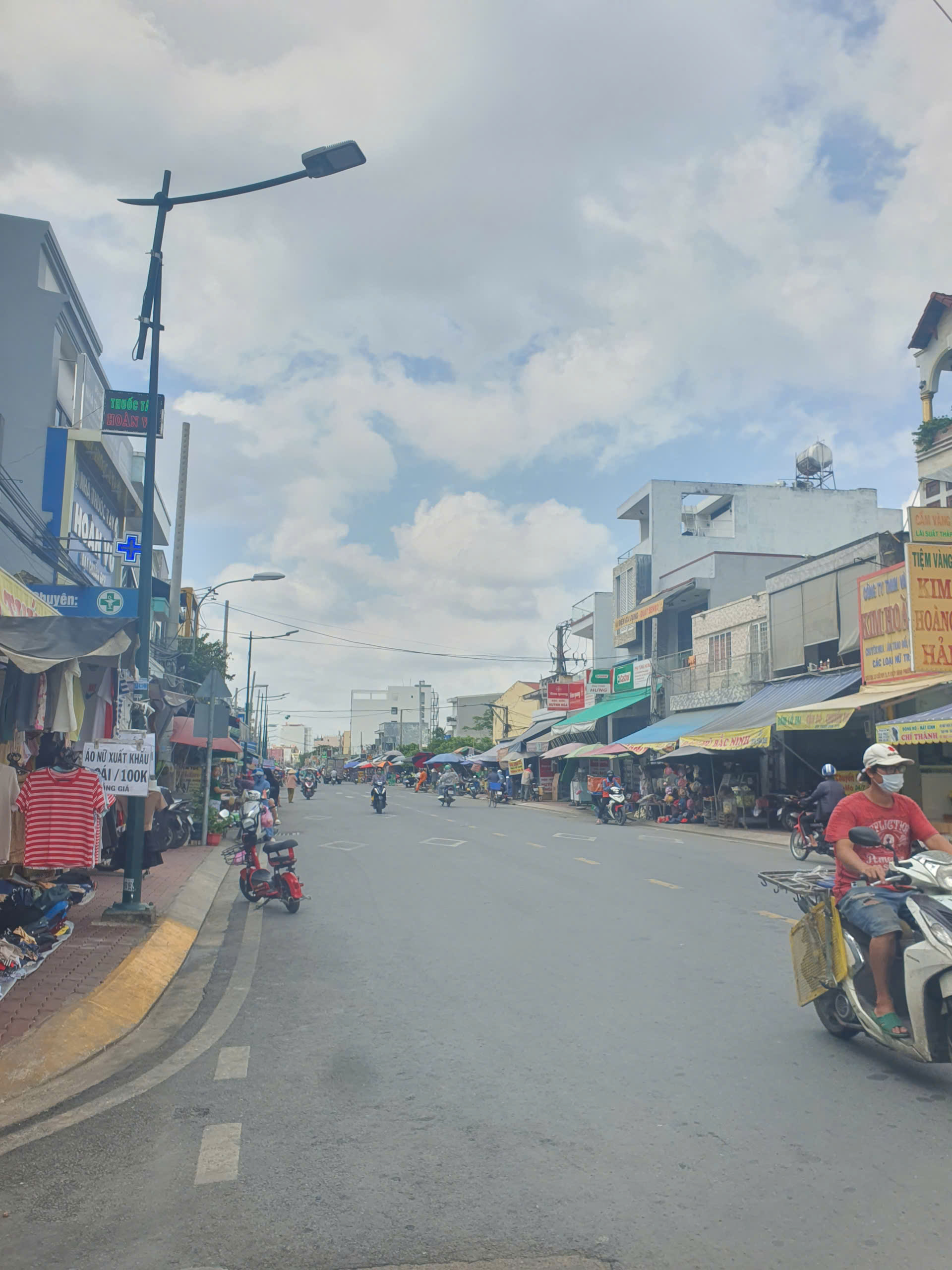 BÁN NHÀ ĐƯỜNG QUỐC LỘ 13 CŨ