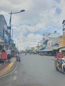 BÁN NHÀ ĐƯỜNG QUỐC LỘ 13 CŨ