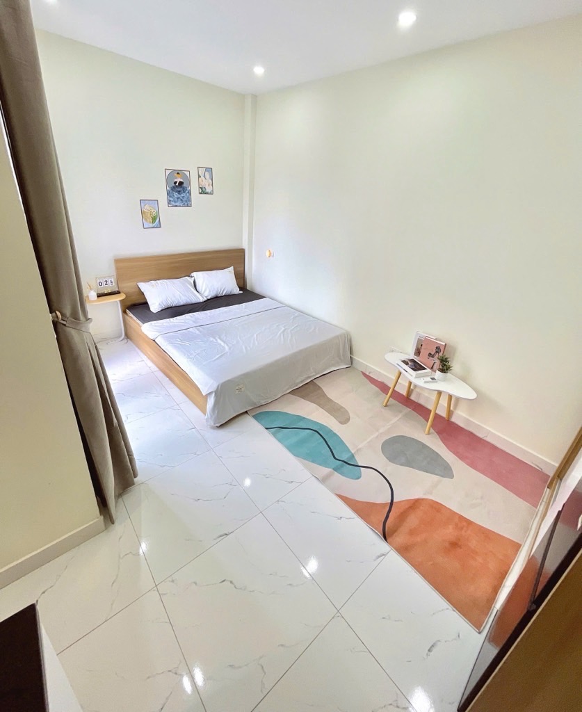 Gấp! BÁN nhà Yên Hòa DT:55m,giá 9,2 tỷ. DT : 40tr/th
