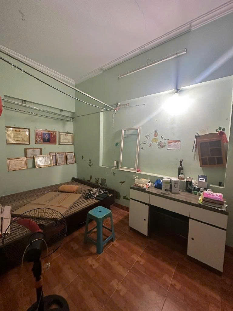 NHÀ ĐẸP, ĐẦY ĐỦ CÔNG NĂNG ĐỂ Ở, CÁCH SÂN MỸ ĐÌNH VÀI BƯỚC CHÂN!