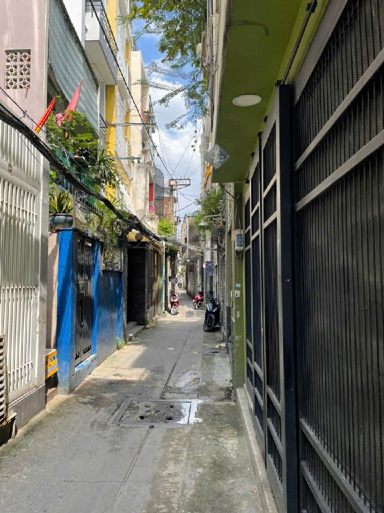 Bán nhà đẹp vào ở ngay Trần Quang Diệu, Lê Văn Sỹ Quận 3, 40m2, 4 lầu, chỉ hơn 7tỷ.