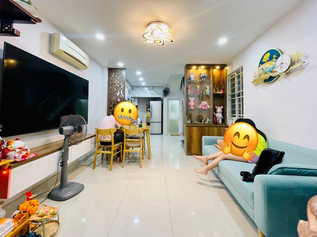 Bán ngay nhà MT đẹp lung linh Nguyễn Trọng Tuyển, 38m2, 4 Tầng BTCT, nội thất cao cấp, chỉ hơn 6 tỷ (2025P177)