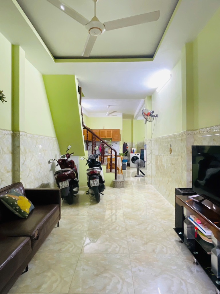 Bán nhà nở hậu, Cách Mạng Tháng 8,  58m2, 2 tầng,  giá hấp dẫn hơn 6 Tỷ (20253240)