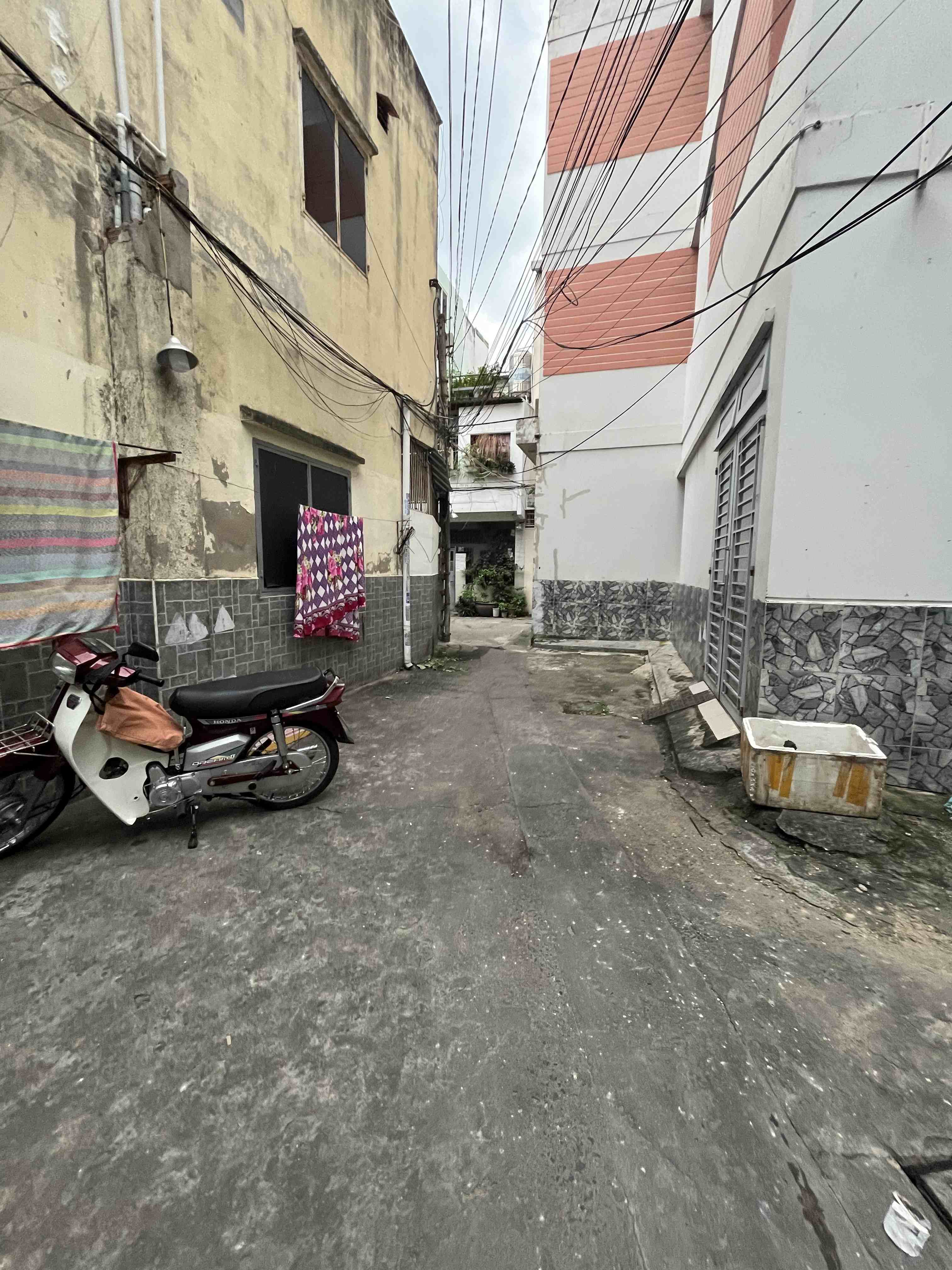 Bán nhanh nhà Đặng Văn Ngữ, Hoàng Diệu, 51m2, 2 tầng, chỉ 6 tỷ (2025P53)