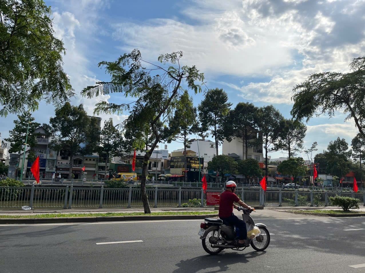 Bán nhanh nhà mặt tiền, Trường Sa, Lê Văn Sỹ, 36m2, 3 tầng, chỉ hơn 5 tỷ (20253966A)