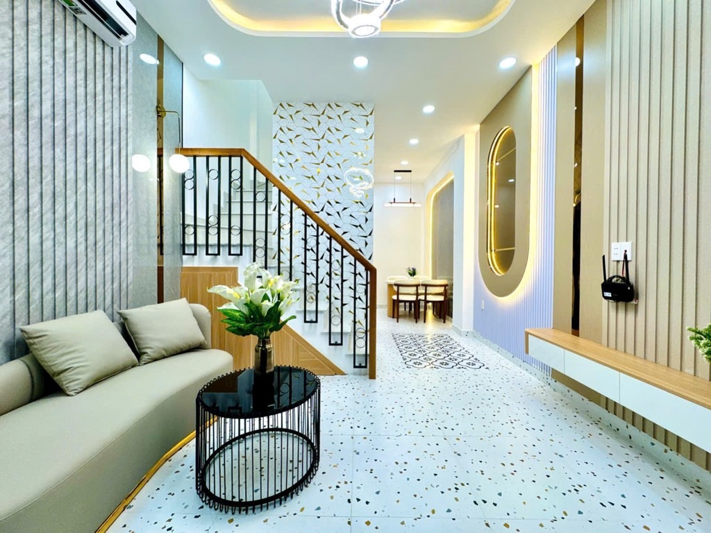 Siêu phẩm nhà đẹp ở ngay Huỳnh Văn Bánh, 27m2, 2 tầng, nhỉnh 5 tỷ (2025P52)