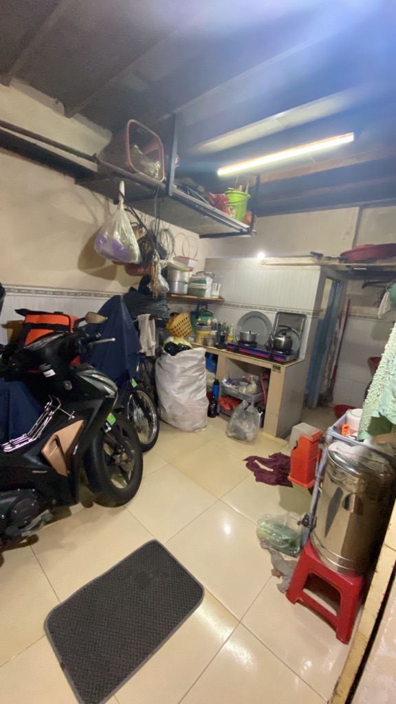 Cần bán gấp nhà Huỳnh Văn Bánh, 33m2 ngang 6.5m, 2 tầng, nhỉnh 6 tỷ (2025P489A)