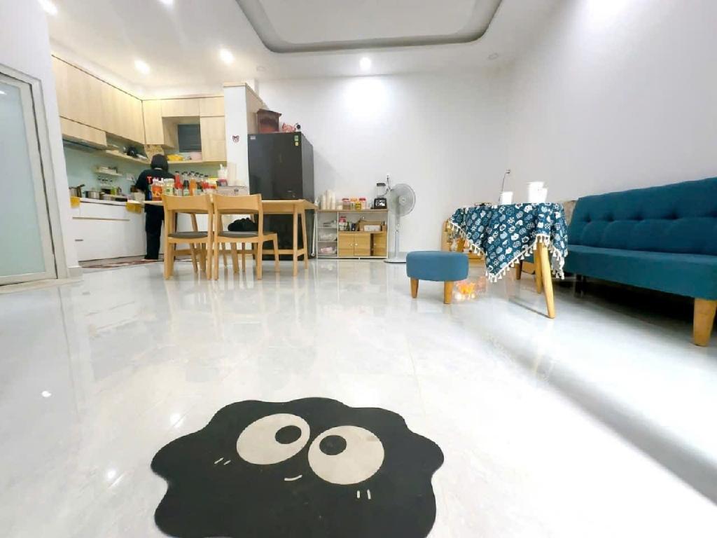 Hiếm nhà bán Nguyễn Thị Huỳnh, 40m2 ngang 6m, 4 tầng, nhỉnh 6 tỷ (2025P54)