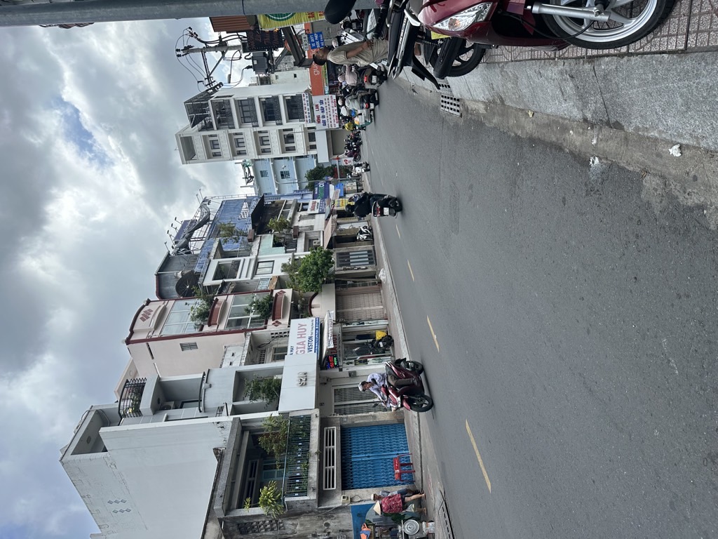 Chính chủ bán nhà mặt tiền Huỳnh Văn Bánh nút giao với Phan Đình Phùng, 30m2, 4 tầng, hơn 10 tỷ (2025P19)