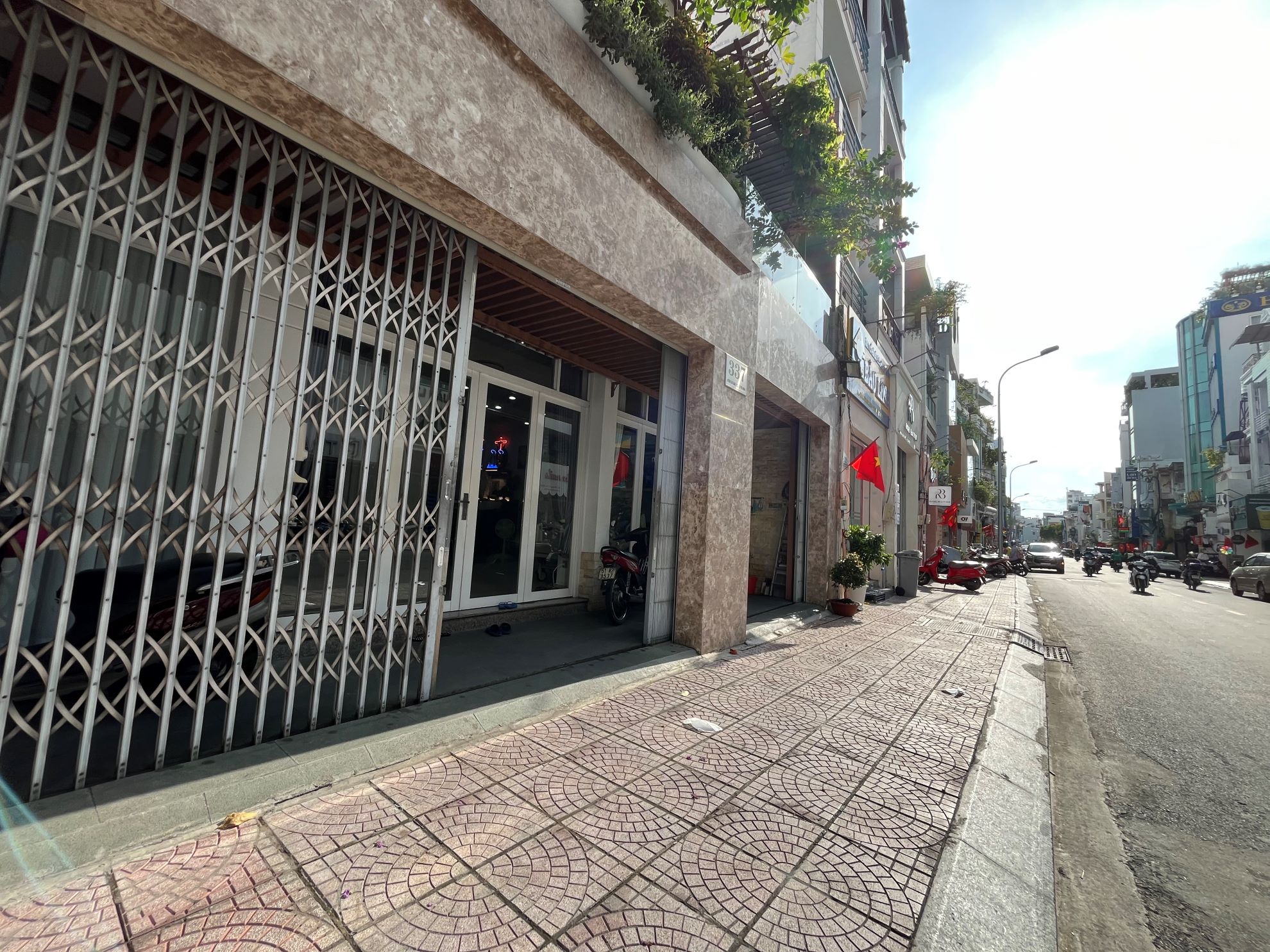 Chính chủ bán nhà mặt tiền Huỳnh Văn Bánh, 30m2, 3 tầng, hơn 11 tỷ (2025P521)
