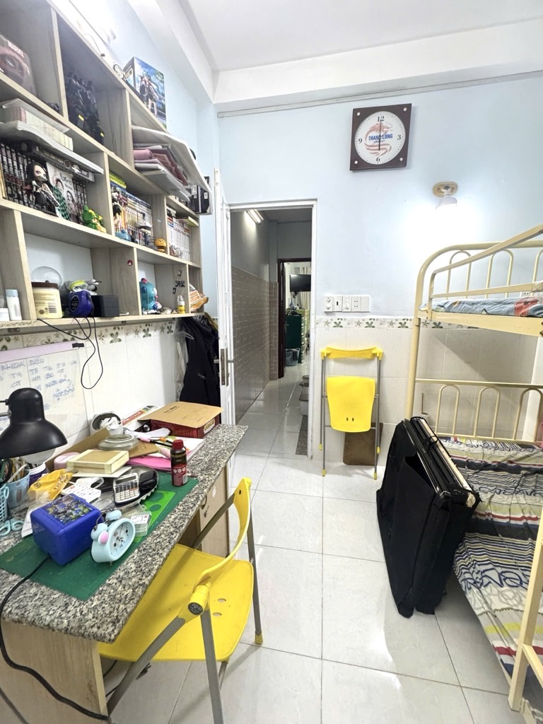 Bán nhà Hoàng Hoa Thám, Phú Nhuận, Hẻm Xe tải thông, kinh doanh sầm uất, 41m2, 4 Tầng