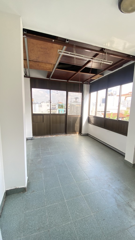 Gấp! NHÀ LÔ GÓC LÝ CHÍNH THẮNG, 36m2 nở hậu, 4 tầng, khu sầm uất chỉ hơn 7 tỷ
