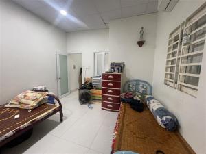 Chủ gấp bán nhà Lê Văn Sỹ , Trường Sa Quận 3, ngang 4m, 22m2, 4 lầu, nhỉnh 4tỷ.