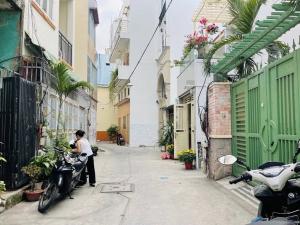 Bán nhà đẹp ở ngay Lê Văn Sỹ, Trường Sa  Quận 3, 40m2, 4 lầu, chỉ 5.5tỷ (20253453)