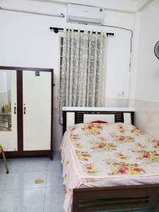 Bán nhà Lê Văn Sỹ, Trường Sa, 42m2, 5 tầng, có dòng tiền 300 triệu/năm, nhỉnh 8 tỷ (20253453KC)