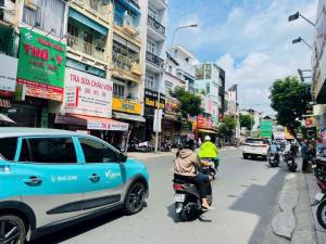 Nhanh đến nhà đẹp ở ngay Lê Văn Sỹ, 41m2 nở hậu tài lộc, 4 tầng, tặng nội thất, hơn 8 tỷ (2025T432)