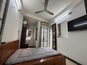 Chính chủ bán nhà mặt tiền Huỳnh Văn Bánh nút giao với Phan Đình Phùng, 30m2, 4 tầng, hơn 10 tỷ (2025P19)