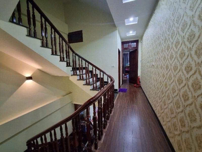BÁN NHÀ NGÃ TƯ SỞ NHỈNH 6 TỶ