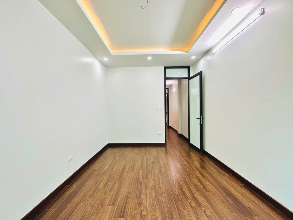 CẦU GIẤY-NHÀ DÂN XÂY ĐẸP LUNG LINH-FULL ĐỒ-THÔNG THOÁNG-TIỆN ÍCH BẠT NGÀN-ĐỂ Ở HỘ GIA ĐÌNH SIÊU ĐỈNH
