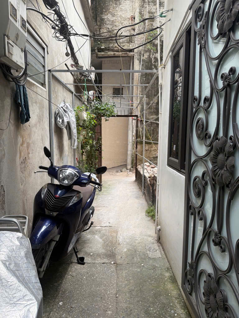 BÁN NHÀ BẠCH ĐẰNG, T HƠN 25M2, 2 TẦNG MẶT TIỀN 3,9M GẦN Ô TÔ TRÁNH, SỔ ĐỎ CC CHỈ HƠN 4 TỶ