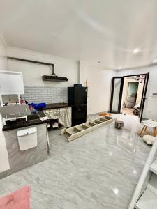 BÁN NHÀ BẠCH ĐẰNG, T HƠN 25M2, 2 TẦNG MẶT TIỀN 3,9M GẦN Ô TÔ TRÁNH, SỔ ĐỎ CC CHỈ HƠN 4 TỶ