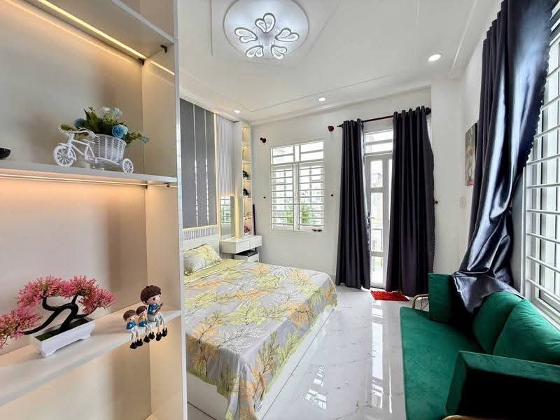 BÁN NHÀ VỊ TRÍ ĐẸP, HT35 TÂN THỚI HIỆP, HẺM XE HƠI, QUẬN 12, DT 55M2 (4× 15), GIÁ SIÊU RẺ, CHỈ 5.99 TỶ