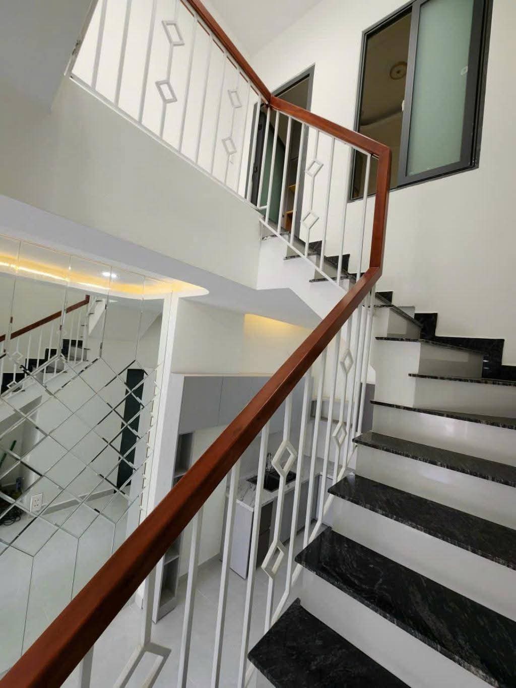 BÁN GẤP MẶT TIỀN KINH DOANH, DÒNG TIỀN 8TR/T TRUNG MỸ TÂY 10 Quận 12, DT 44 M² (3.5× 14), GIÁ SIÊU RẺ, CHỈ NHỈNH 4.099 TỶ