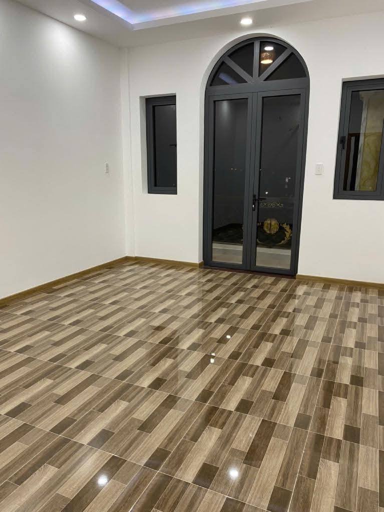 BÁN NHÀ THẠNH XUÂN 24, HẺM 5M THÔNG, 3 TẦNG BTCT, QUẬN 12, DT 64M2 (4× 16),GIÁ SIÊU RẺ, CHỈ NHỈNH 4.99 TỶ