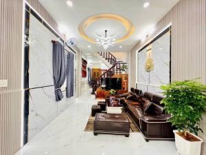 BÁN NHÀ VỊ TRÍ ĐẸP, HT35 TÂN THỚI HIỆP, HẺM XE HƠI, QUẬN 12, DT 55M2 (4× 15), GIÁ SIÊU RẺ, CHỈ 5.99 TỶ