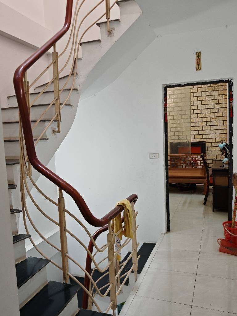 nhà đẹp, 4tầng, mặt ngõ oto tránh
