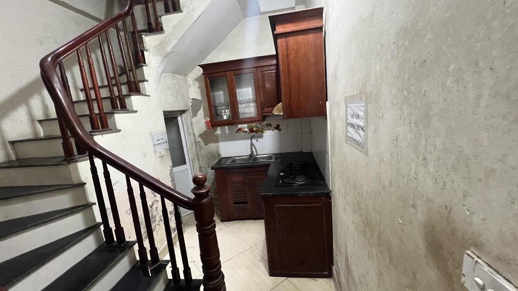 nhà 5 tầng, xây dựng kiên cố
