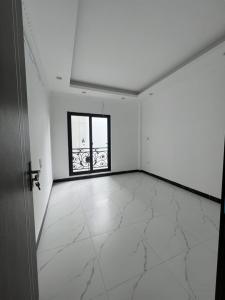 Mới Keng toạ lạc tại Thạch Bàn
