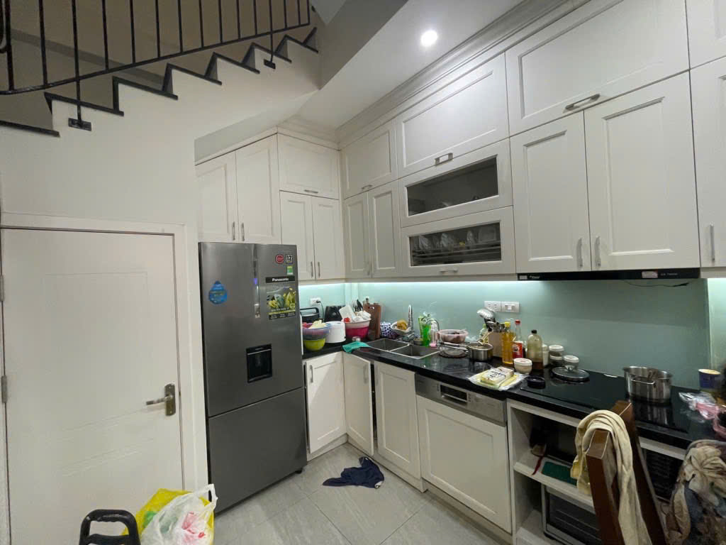 NHÀ MẶT PHỐ TRUNG TÂM QUẬN THANH XUÂN. 36x4T