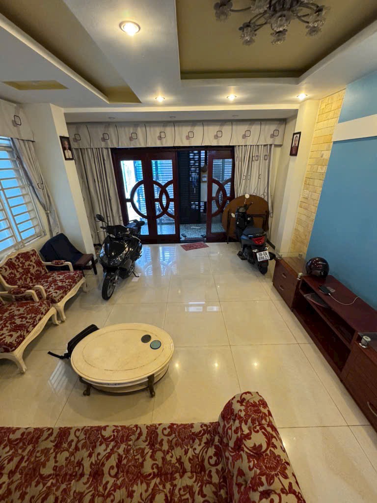 NHÀ 4 TẦNG  - KHU VỰC KINH DOANH - HẺM Ô TÔ