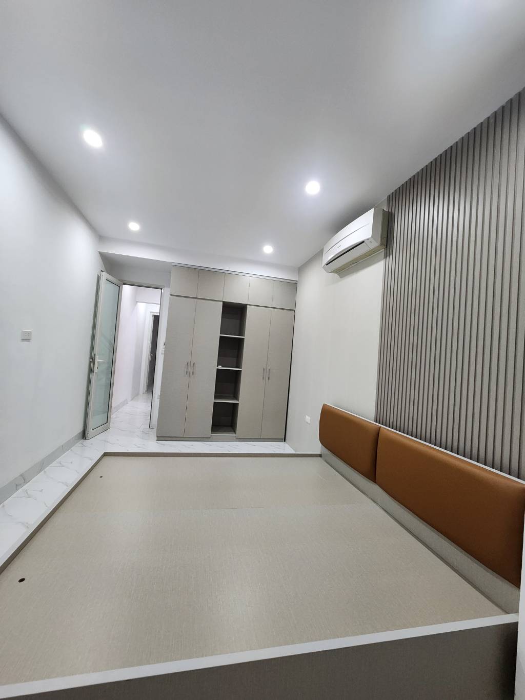 TÔN ĐỨC THẮNG - NHÀ ĐẸP Ở NGAY - FULL NỘI THẤT