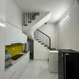 LÔ GÓC THANH XUÂN- NGÕ BA GÁC