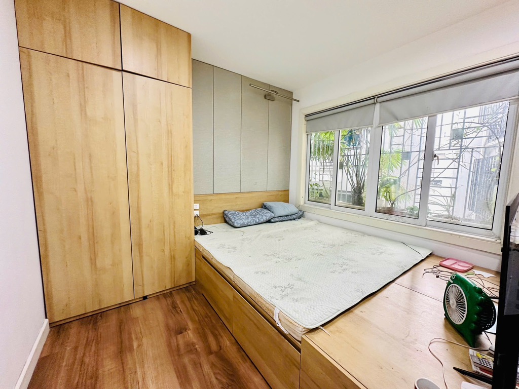 LÔ GÓC CẦU GIẤY - NHÀ ĐẸP Ở NGAY - 3 PHÒNG NGỦ - NHỈNH 9,x TỶ