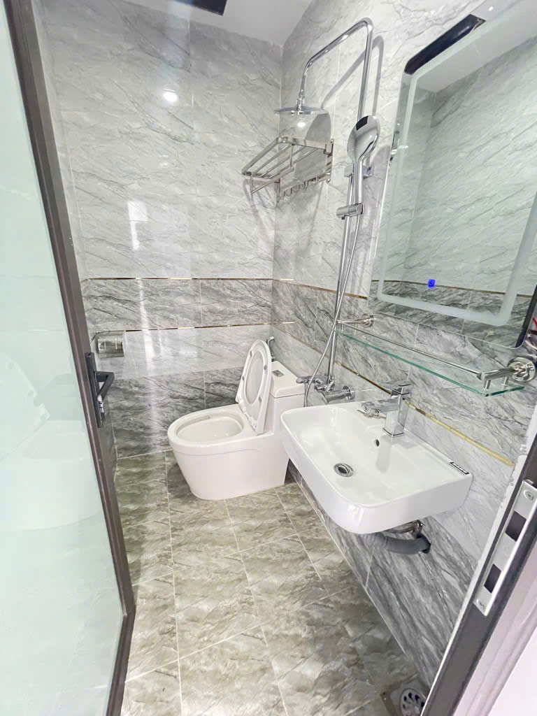 LÔ GÓC TÔN ĐỨC THẮNG  - CÁCH PHỐ 30M - Ô TÔ SÁT NHÀ