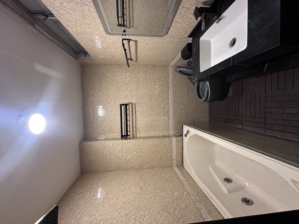 TÔN ĐỨC THẮNG - MẶT TIỀN ĐẸP - GẦN Ô TÔ