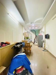 CẦU GIẤY - GẦN PHỐ - 2 MẶT THOÁNG