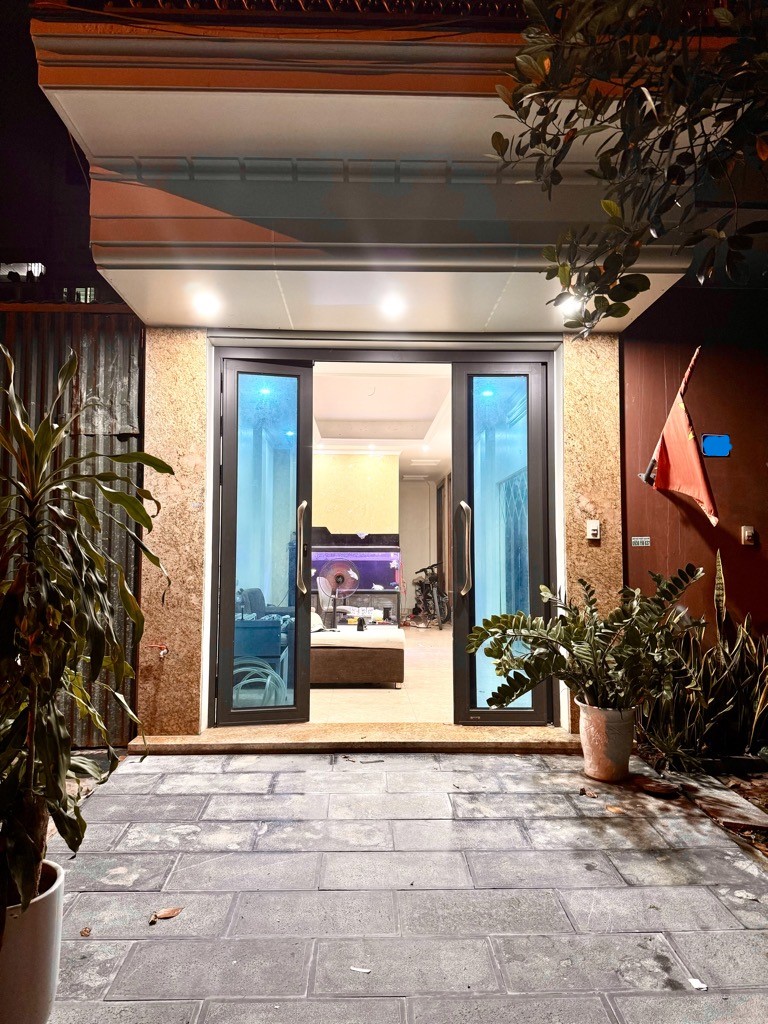 Nhà Phú Diễn Cực Hiếm