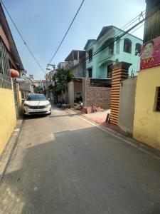 + BÁN ĐẤT DƯƠNG XÁ, LÔ GÓC - ÔTÔ VÀO NHÀ - DT 58M MẶT TIỀN 4,7M GIÁ 4,5 TỶ!  - VỊ TRÍ: Trục chính đương làng,gần trường, chợ,